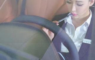 AISS爱丝(黄金版) – 秋日女神索菲的写真，照片让人眼前一亮，却又不知为何心里痒痒的…