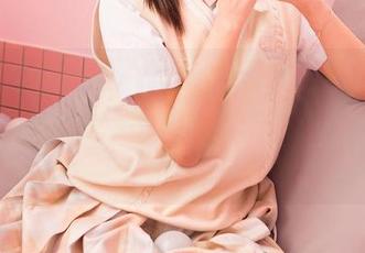 Feilin嗲囡囡 – Cheryl青树的写真合集：剧情角色扮演不成？没关系，我们有幽默！