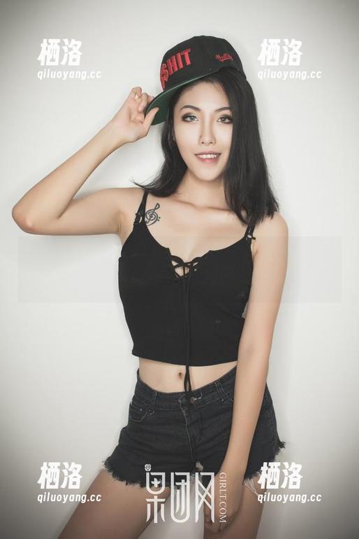 GIRLT果团网-松果儿 GIRLT果团网 - 松果儿的私拍:灰丝之下藏着多少乐趣与奇遇?