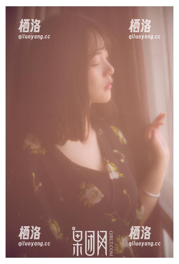 GIRLT果团网 - 陈雅漫的旅拍，原图好像没更新来得真实，哈哈。