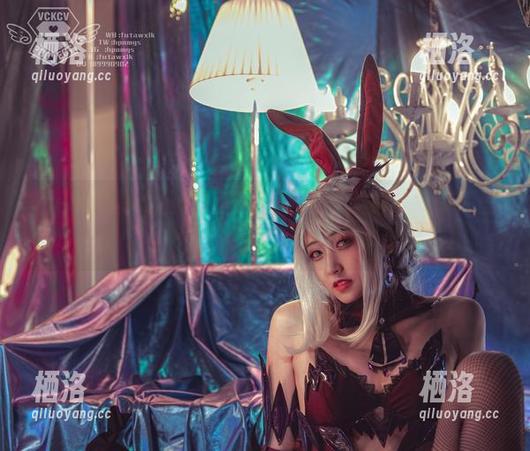 Luisa_零纱全民狂欢，御姐写真全集让我脑海里绕圈圈！