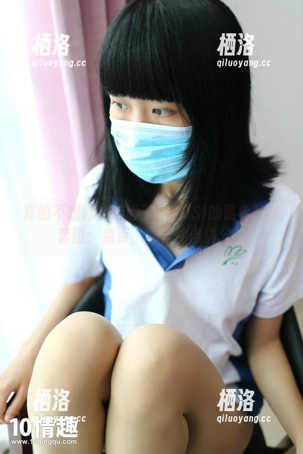 真的不想再兔废话了！ROSI的黑色丝袜套图：免费，视觉冲击满分！