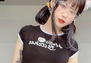 哦，看Sira(시라)如何把网袜穿出新高度，作品资源随你润色！