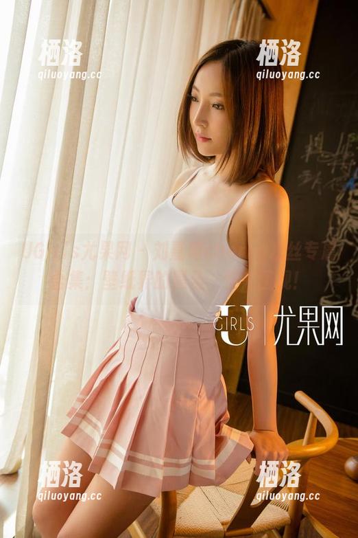 UGirls尤果网 - 刘嘉琦cherry灰丝专属合集：壁纸界的黑马，快来围观！