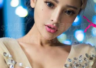 UGirls尤果网 – 牛仔裤写真大揭秘：才可儿是如何在洗衣机里打转的？
