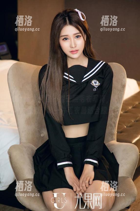 UGirls尤果网 - 游子熙毛衣写真，高清照片思考：哪一件毛衣最适合撩汉？