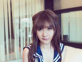 UGirls尤果网 – 图集：夏日的萌汉药baby，像盛开的花朵，香气四溢