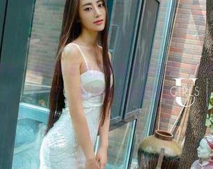 UGirls尤果网 – 看完韩乐优的全套女孩写真，感觉自己也是个少女了，翻滚的心情嘎嘎的！