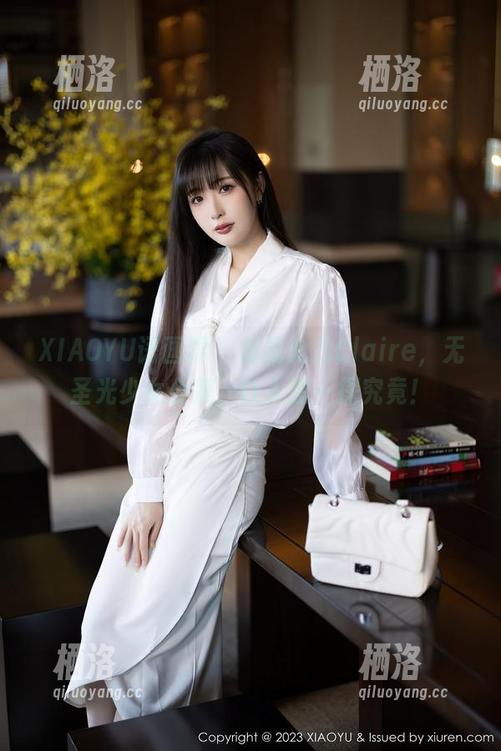 XIAOYU语画界 - 看我允儿Claire，无圣光少女合集，让人想一探究竟！