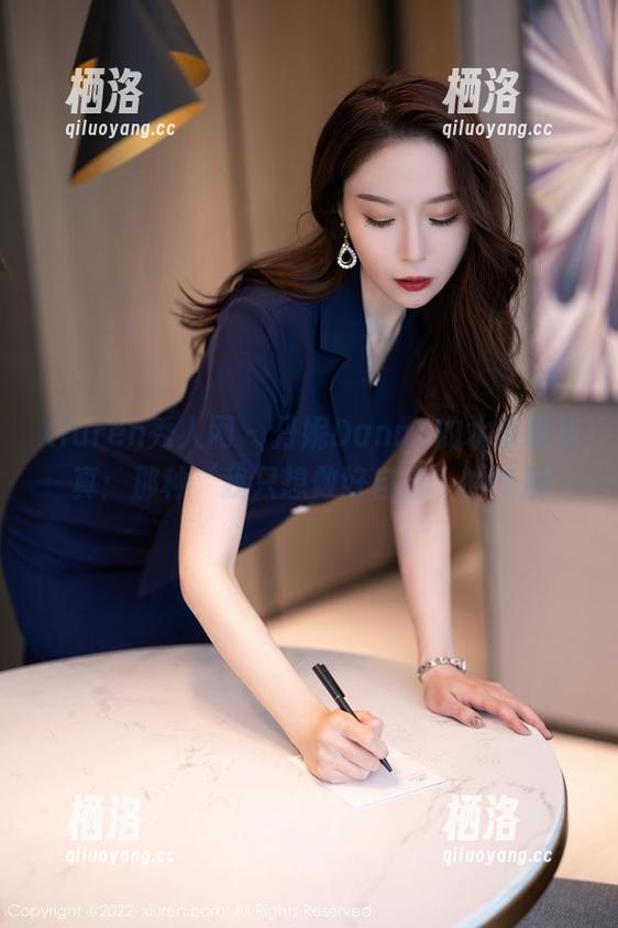 Xiuren秀人网 - 丹妮Danny的水手服写真：那种‘我只想做好自己’的气质