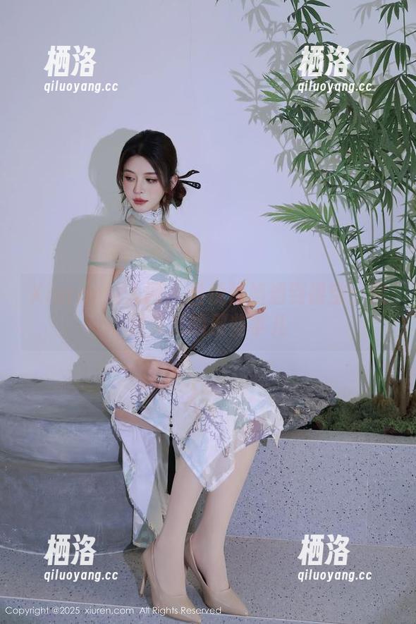 Xiuren秀人网-悦悦姐 Xiuren秀人网 - 当悦悦姐遇到镂空:照片背后的那些事儿