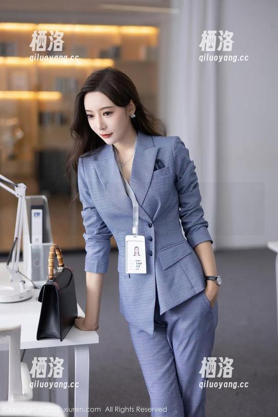 Xiuren秀人网 - 免费下载是小逗逗的棉袜图册，你的袜子会嫉妒哦，哈哈！