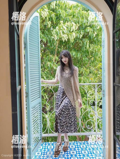 Xiuren秀人网 - 从没见过的美脚，盼盼龙女sunny为你带来的超凡美图和满满资源！
