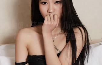YouWu尤物馆 – 来瞧瞧婕西儿jessie的文明旗袍福利写真，真是肆意绽放！