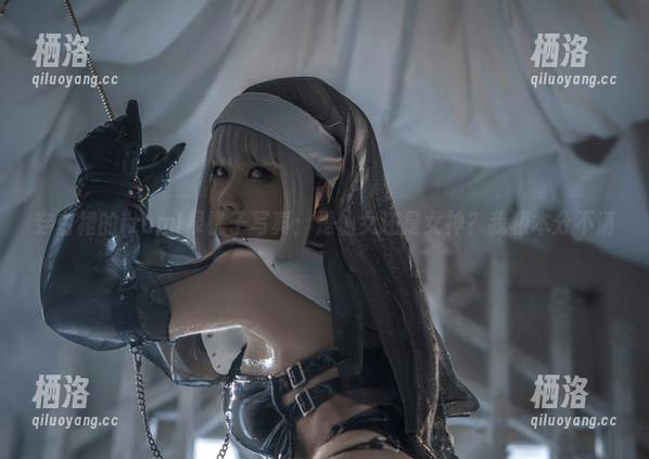 穿白裙的izumi泉桃子写真：是仙女还是女神？我根本分不清