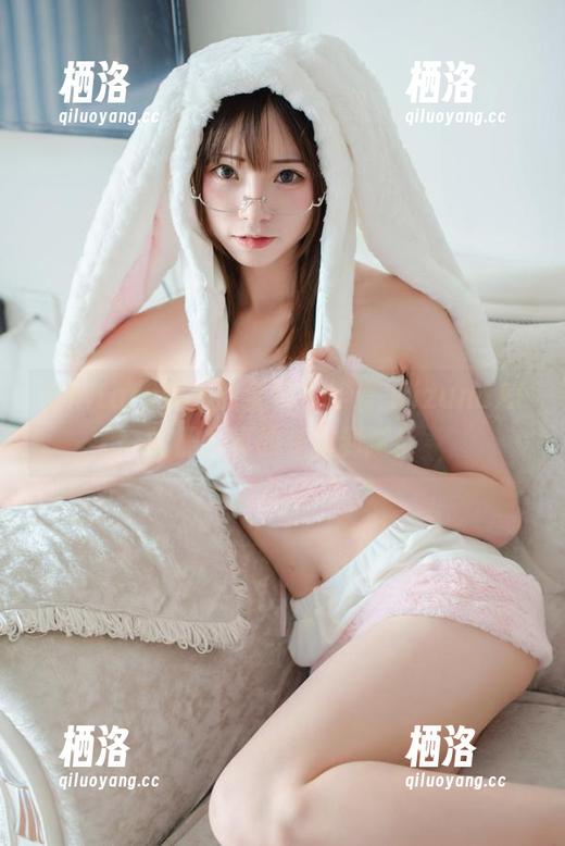 看kitaro绮太郎全集，绊爱-KizunaAI的照片真的是甜到腻！