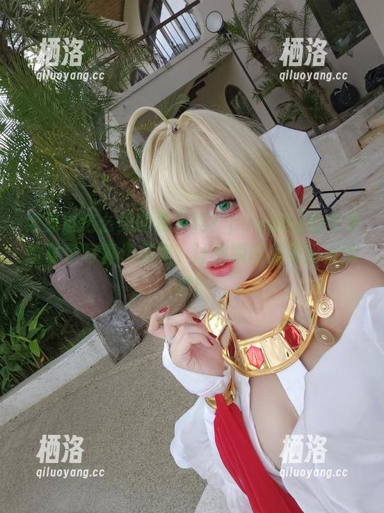 你见过这么美的夏天吗？puypuy的卡米拉夏季写真作品集，让你瞬间感受阳光灿烂！