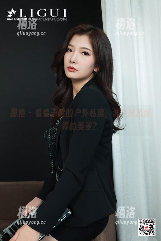 丽柜 - 看看子晴的户外私房，谁能抵抗这样的美景？