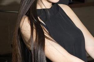 克拉女神 – 忆之的黑色美图合集：小黑裙到底有多致命？