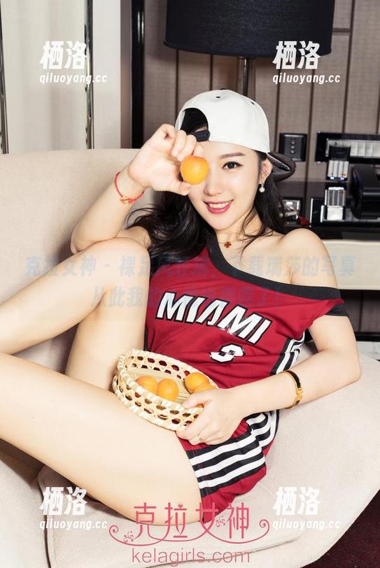 克拉女神 - 裸足风轻拂，下载瑞莎的写真从此我的心情也裸露了！