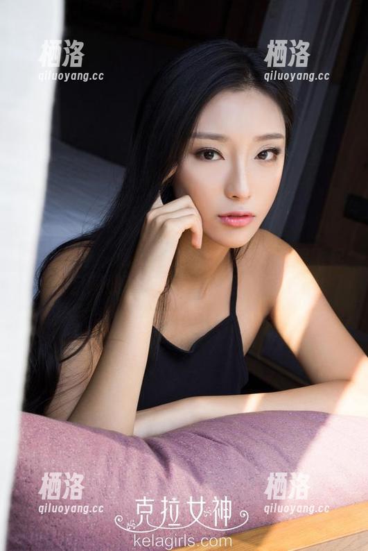 克拉女神 - 雅楠穿的连体衣真的美得飞起，而且图册下载居然是免费的？心动！
