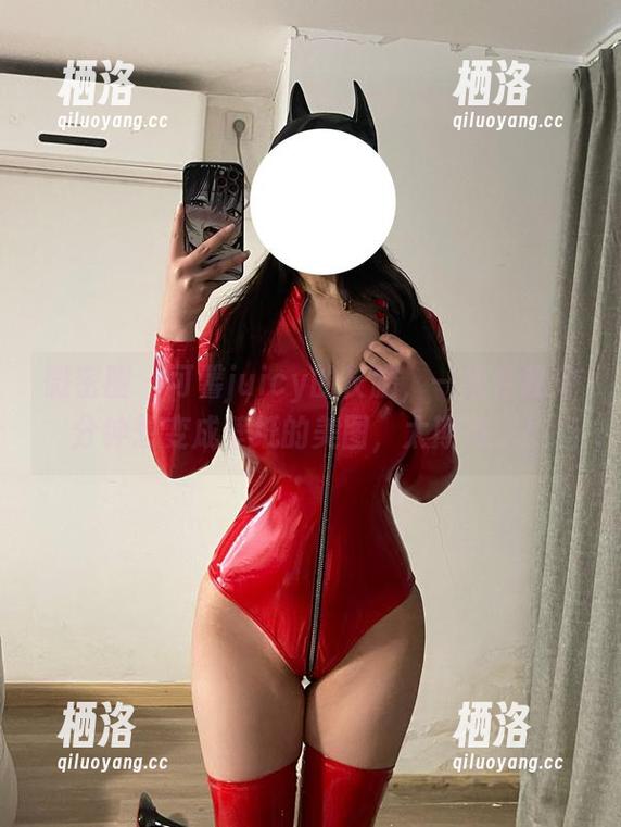 微密圈 - 可馨juicy的长腿，一组令我分分钟想变成壁纸的美图，太期待了！