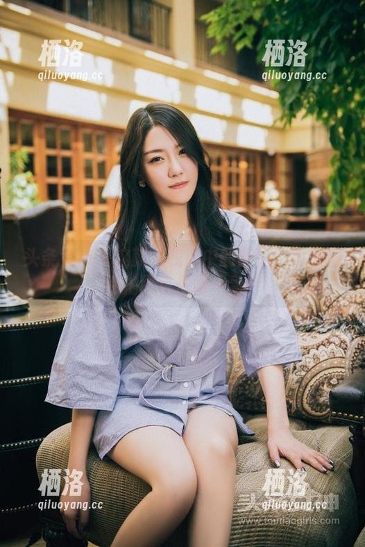 头条女神 - 这就是我心中的御姐！大蜜蜜私拍图包值得一看！