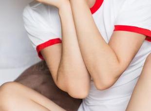 头条女神 – 最新写真：语溪这女王居然让我想起了那些经典电影里的女神！