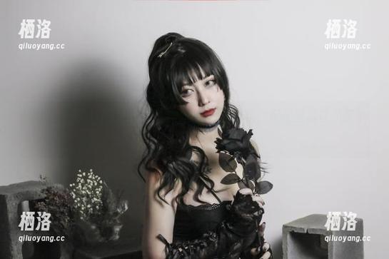 翻转、跳跃！奇行家狗崽的浴场体操服合集，配美图尽在不言中！