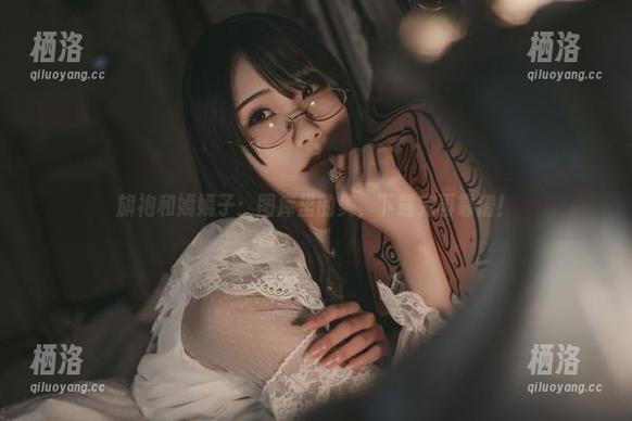 旗袍和嫣嫣子：图库里的美，下载完再靠谱！