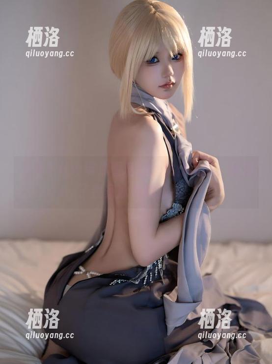 小仓千代w带你看私拍：女仆风格，像极了我家冰箱的磁铁！