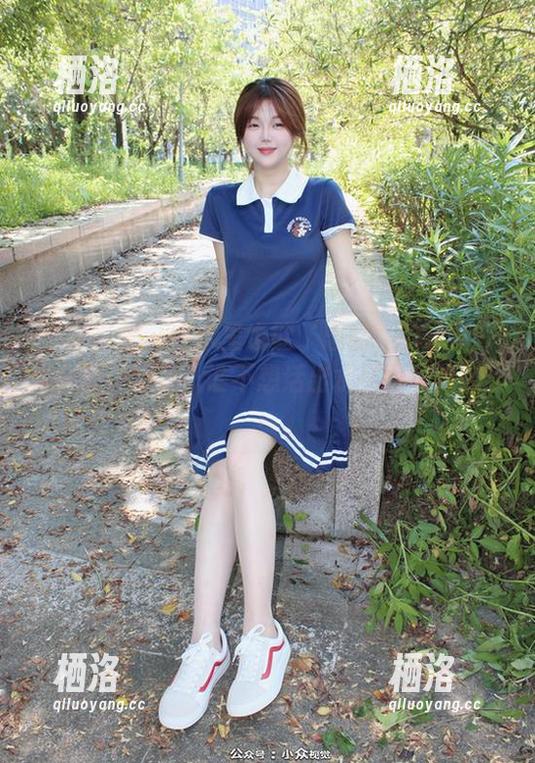 小众视觉 - 在水里也能‘思姐’的泳装写真全集：毕竟，谁不想活出水花四溅的气势！