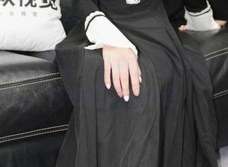 小众视觉 – 蓉蓉女仆的窘迫瞬间：原图和精选的完美结合