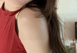 微密圈 – 新品上线：小玉吃果冻独特的皮衣作品，在线发售中！