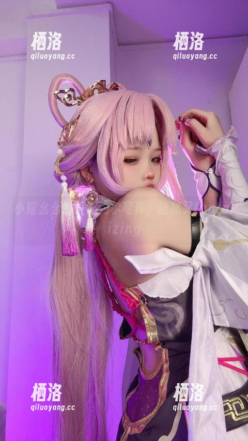 小瑶幺幺的醉酒约尔写真，隐秘又tantalizing