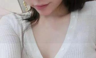 微密圈 – 当小芯酱穿上黑丝，套图简直是灵魂碰撞，资源分享别错过！