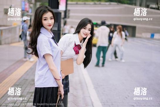 尤蜜荟 - 制服下的小尤奈，合集中的每一张都透露着不可言喻的吸引力，资源珍藏必备。