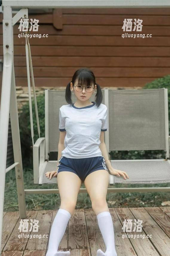 万圣节写真找资源？看幼水铃衣如何让你心跳加速！