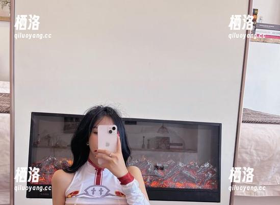 微密圈 - 点击网盘，发现张鑫baby的蕾丝内衣——这种“发现”可比找关键词有趣多了！