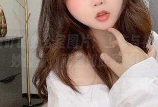 是依酱吖的办公室图片：工作与视觉的奇妙碰撞，就是如此养眼！