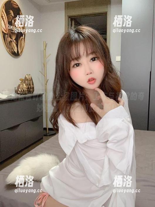 是依酱吖的办公室图片：工作与视觉的奇妙碰撞，就是如此养眼！