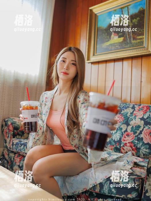 大揭秘：普美Bomi(보미)的Vol.182到底有什么特别的图片资源，让人欲罢不能。