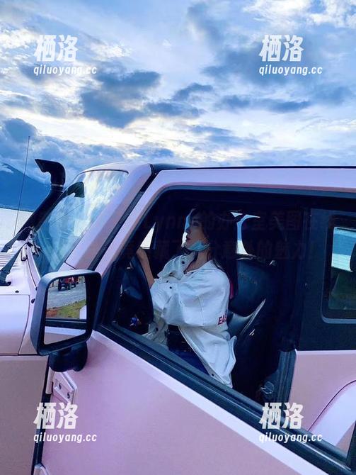 微密圈 - 林子喵Lynne的办公室美图在线：这个角落竟然藏了几分意外的魅力！