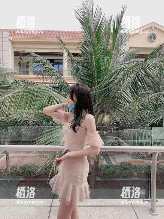 微密圈 - 原图中的林子琳喵和她的粉色写真，告诉你：嚯，这才是逆天美颜！