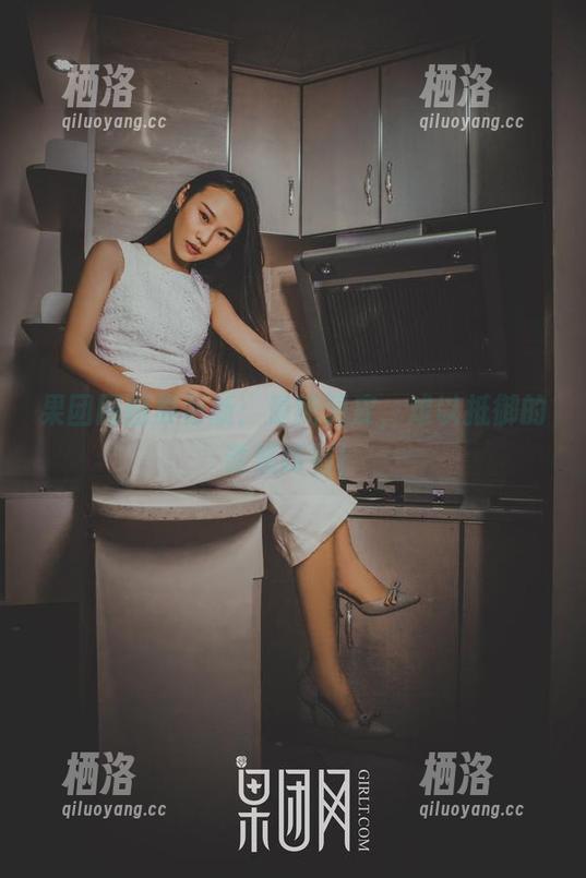 果团网图集更新：清纯调皮，难以抵御的诱惑降临！
