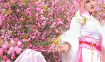 桃暖酱写真合集——当“妖娆怀玉”遇上调皮的目光