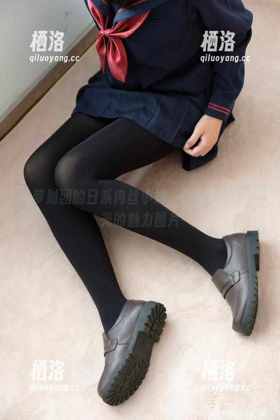 森萝财团的日系肉丝小妹，悄悄释放无圣光的魅力图片