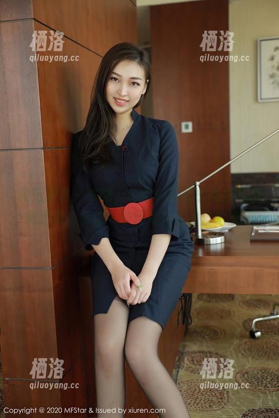 模范学院 - 来吧，SiByl李思宁黑白写真精选集，保你一秒怀疑人生的艺术感！