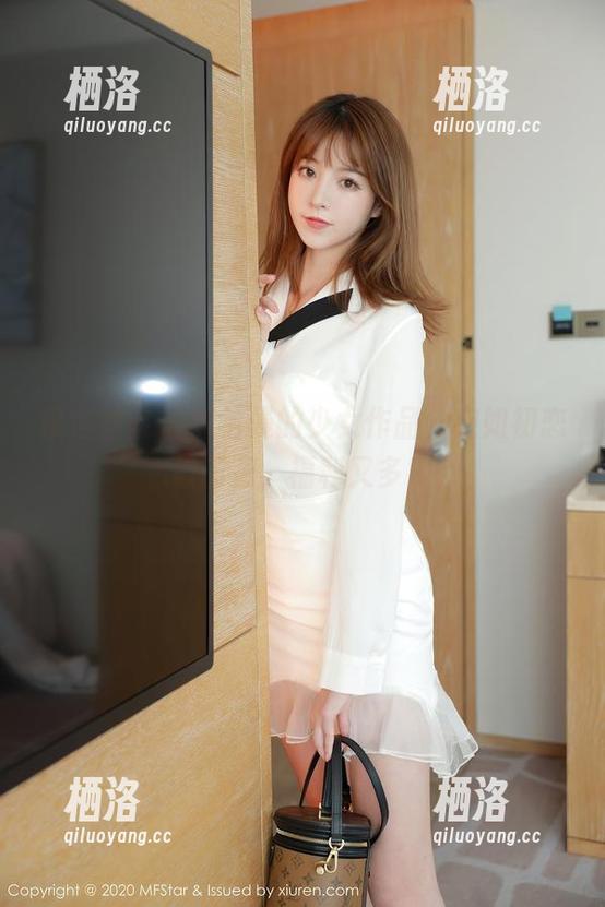 模范学院 - 陈怡曼的少女作品，宛如初恋般甜蜜，福利又多！