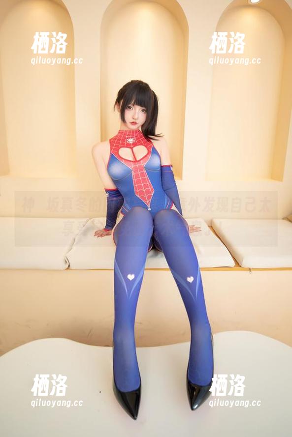 神楽坂真冬的厨娘写真，意外发现自己太享受这种免费艺术气息了！